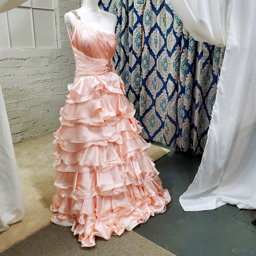 Mac Duggal,  size 10, Pink